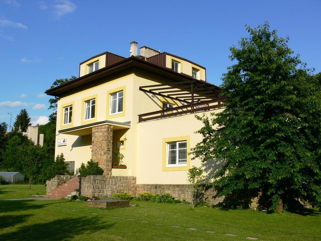 Penzion Továrníkova vila Hotel Skuhrov nad Belou Quarto foto